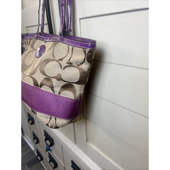 Project Bag-Coach Signature Stripe Tote Plum And Tan Bag #19046 - Picture 6 of 16